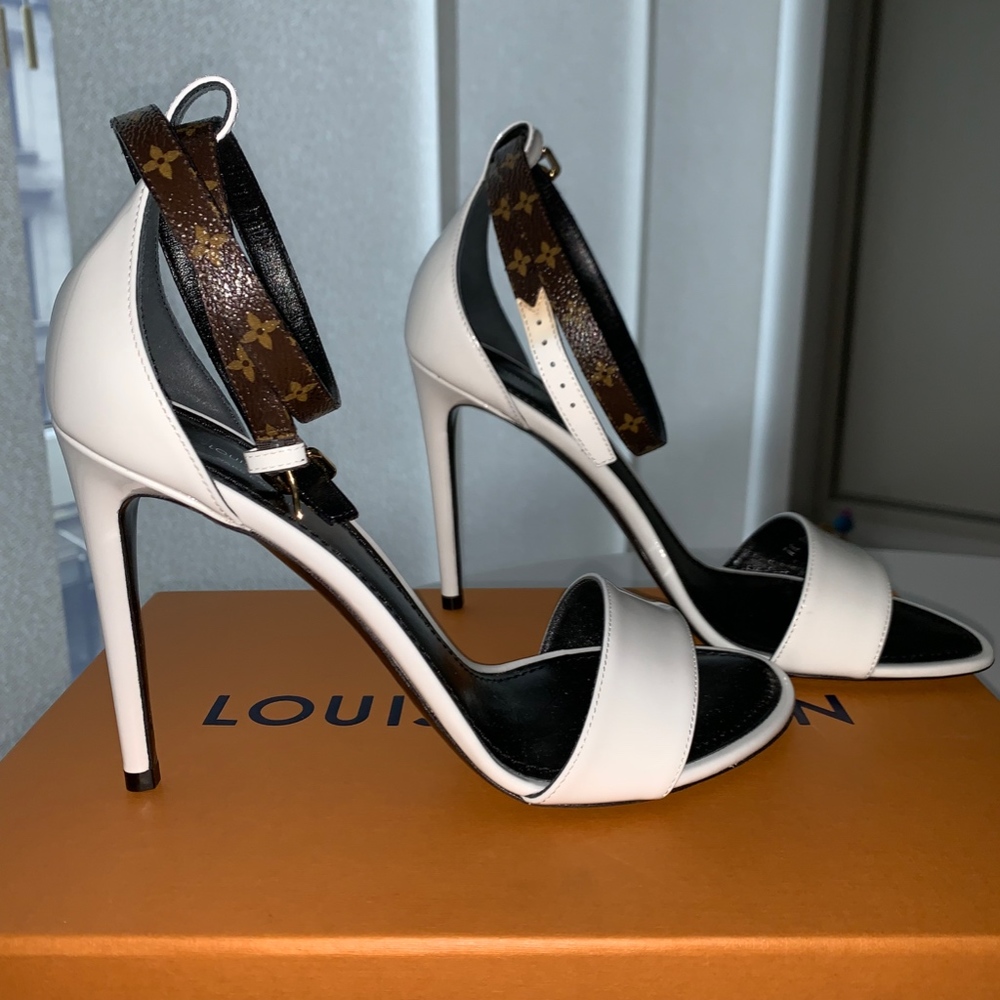 Louis Vuitton AUTHENTIC high heel white sandals